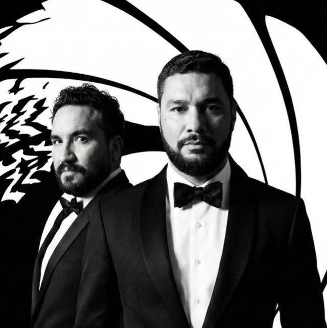 Danilo Diniz e Leandro Magalhães de smoking, no estilo 007, na ULTRABLACK EXECUÇÃO